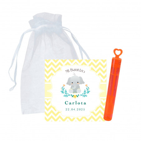 Mini pompo com coração e cartão personalizado de elefante em bolsa de organza para batizados e eventos