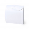 Porta-copos de cortiça com frase em estojo branco com adesivo personalizado