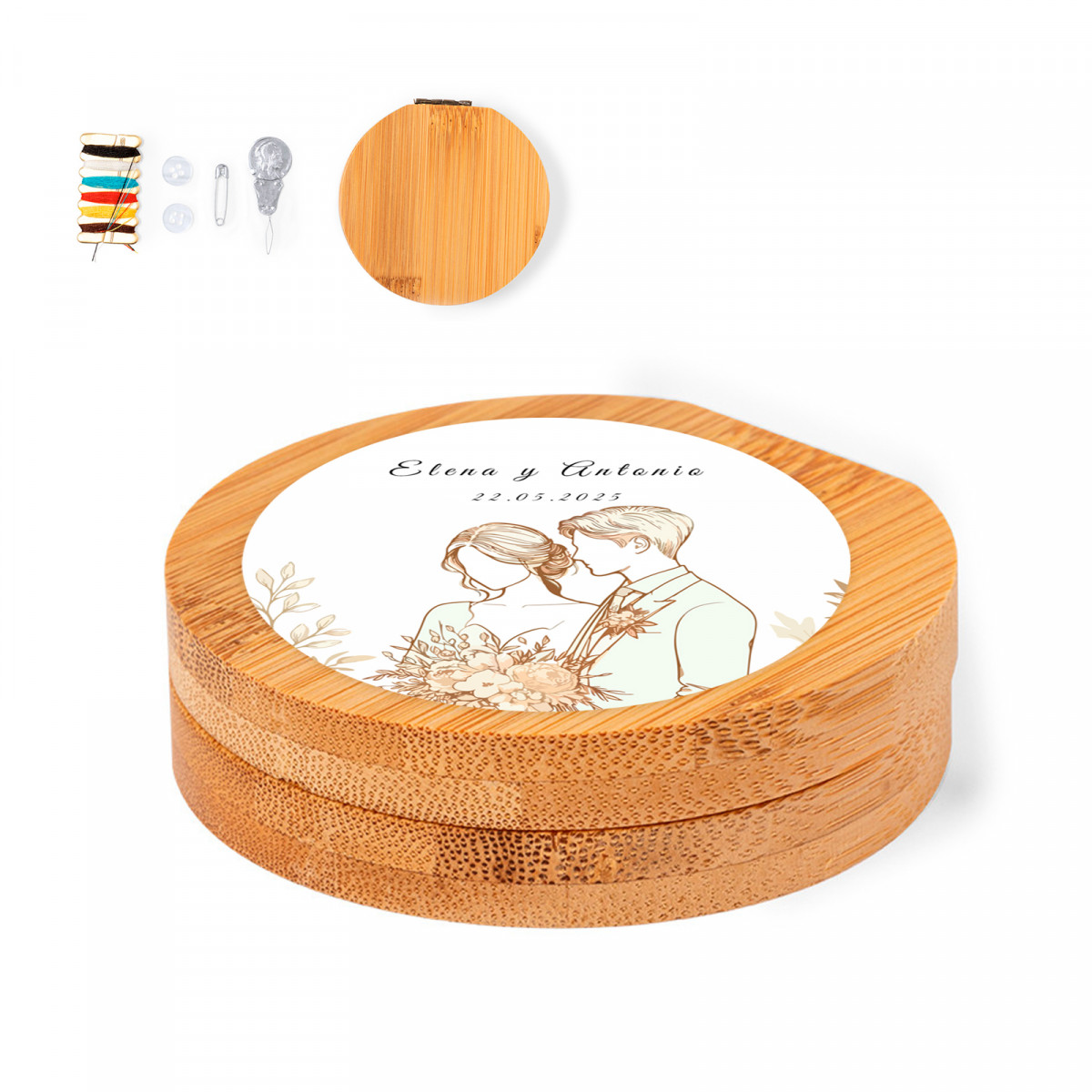 Costureiro de madeira com adesivo romântico de noivos para lembrancinhas