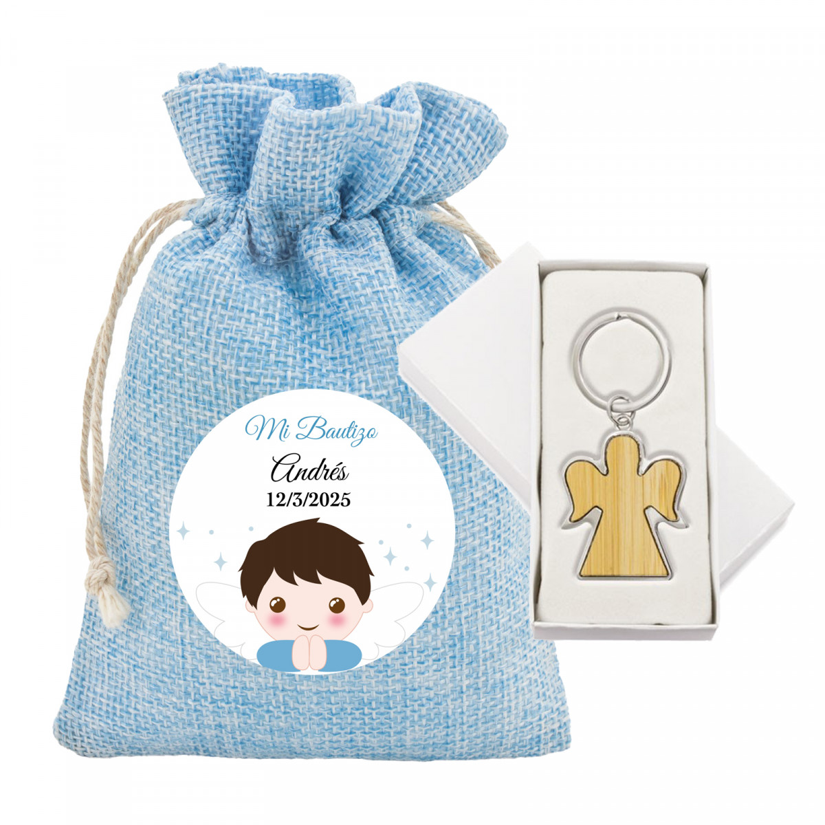 Chaveiro de bambu com bordas metálicas em forma de anjo em bolsa celeste com adesivo para batizados