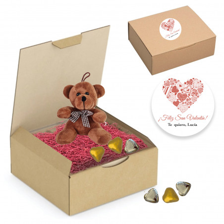 Urso de pelúcia para pendurar e bombons de chocolate coração em caixa com aparas personalizadas para o Dia dos Namorados