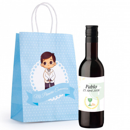 Vinho tinto personalizado em bolsa para detalhes da primeira comunhão do menino