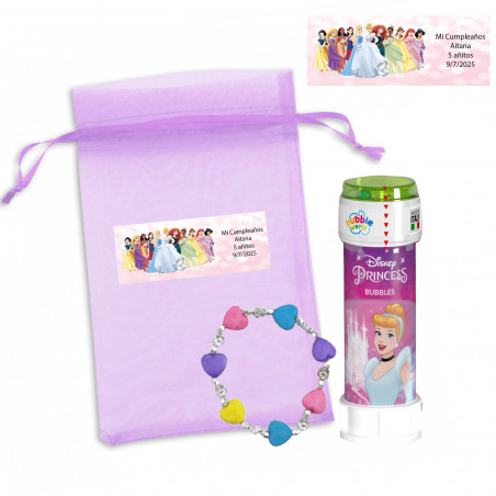Pulseira com contas de corações e pompom de princesas em bolsa lilás personalizada para eventos