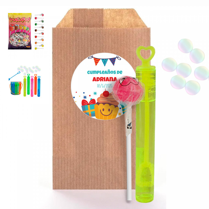 Pompero com tampa em forma de coração e chupachups em envelope com adesivo personalizável para presentear