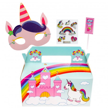 Máscara de unicórnio e saco de doces em uma caixa de papelão combinando para presente de menina