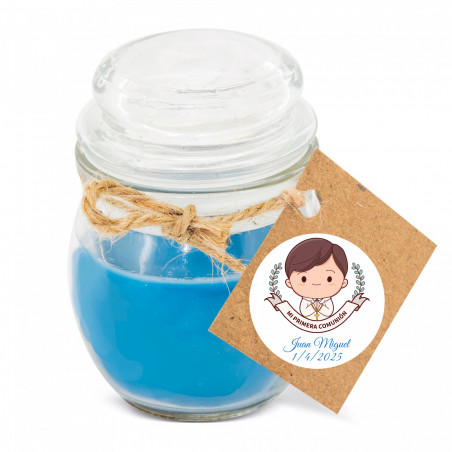 Vela aromática azul em frasco de vidro com etiqueta adesiva de 3 cm para detalhes da primeira comunhão do menino