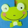 Porta-retratos infantil de madeira com rã Um detalhe encantador para os pequenos
