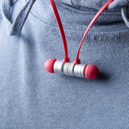 Fones de ouvido coloridos com conexão Bluetooth