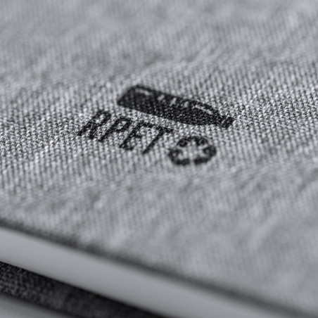 Bloc de notas ECO com capa rígida fabricada em RPET para detalhes