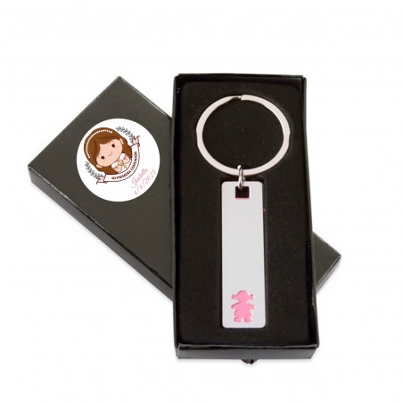 Chaveiro metálico menina em elegante caixa com adesivo de primeira comunhão personalizável para presentear