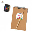 Caderno mágico com adesivo personalizável para detalhes infantis