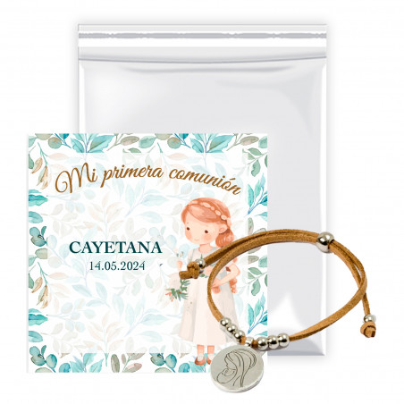 Pulseira com medalha da Virgem Maria com cartão de recordação em bolsa com aba para detalhes de comunhão.