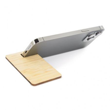 Suporte de madeira para celular apresentado em envelope kraft verde personalizado