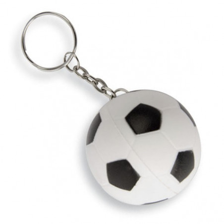 Chaveiro e adesivos de futebol em bolsa verde personalizada com adesivo de comunhão menino