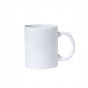 Nécessaire floral com caneca personalizada apresentada em caixa para detalhes