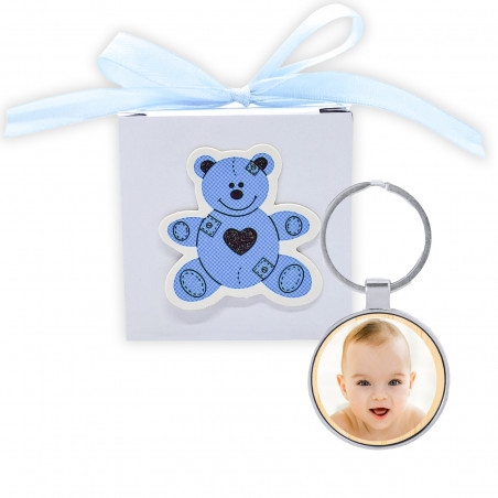 Chaveiro metálico com foto personalizável em caixa azul decorativa para lembranças de batizado
