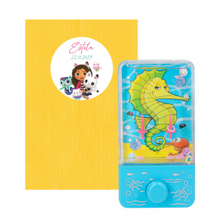 Jogo de habilidade de água em envelope amarelo e adesivo infantil personalizado