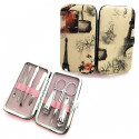 Conjunto de Manicure com Bolsa e Toalha em Forma de Flor apresentado em caixa com alça