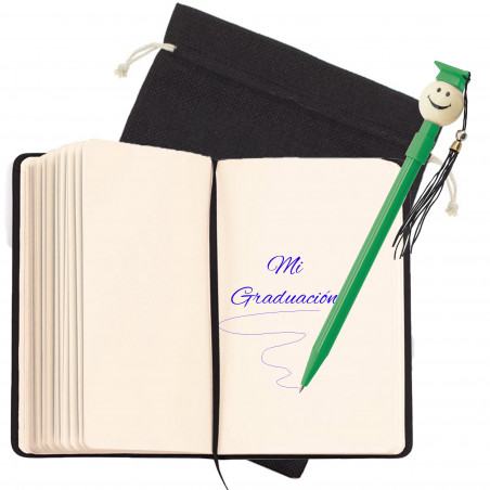 Caderno de formatura personalizado com caneta de formatura apresentado numa bolsa