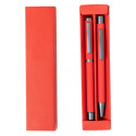 Caneta e roller em estojo vermelho com adesivo personalizável de cars