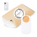 Suporte para smartphone em estojo kraft com adesivo coroa para detalhes convidados