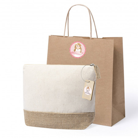 Necessaire com zíper de tecido apresentado em bolsa de kraft com adesivos personalizados para comunhão