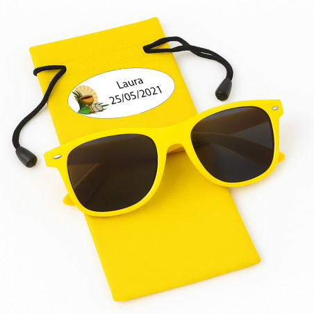 Óculos de sol unissex em estojo amarelo e adesivo de comunhão personalizado