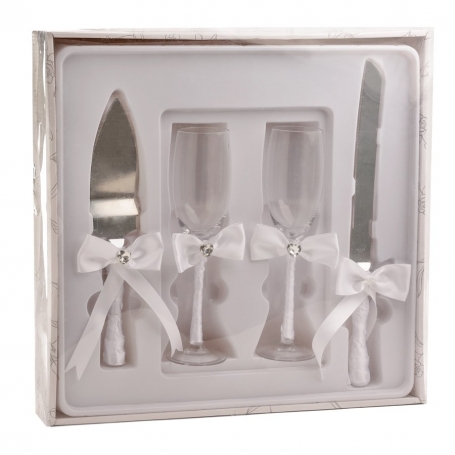 Copos, pála e faca para casamento