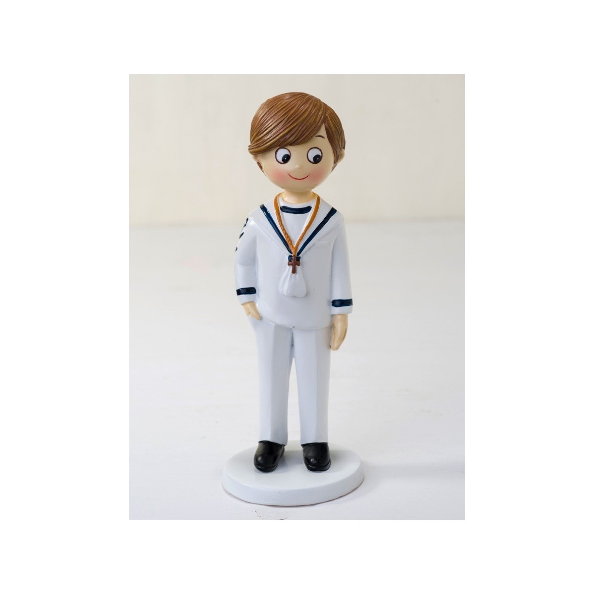 Figura comunhão marinheiro mão no bolso barata